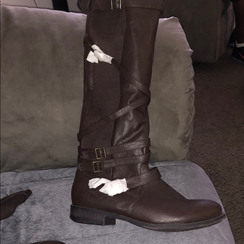 Brown boots
